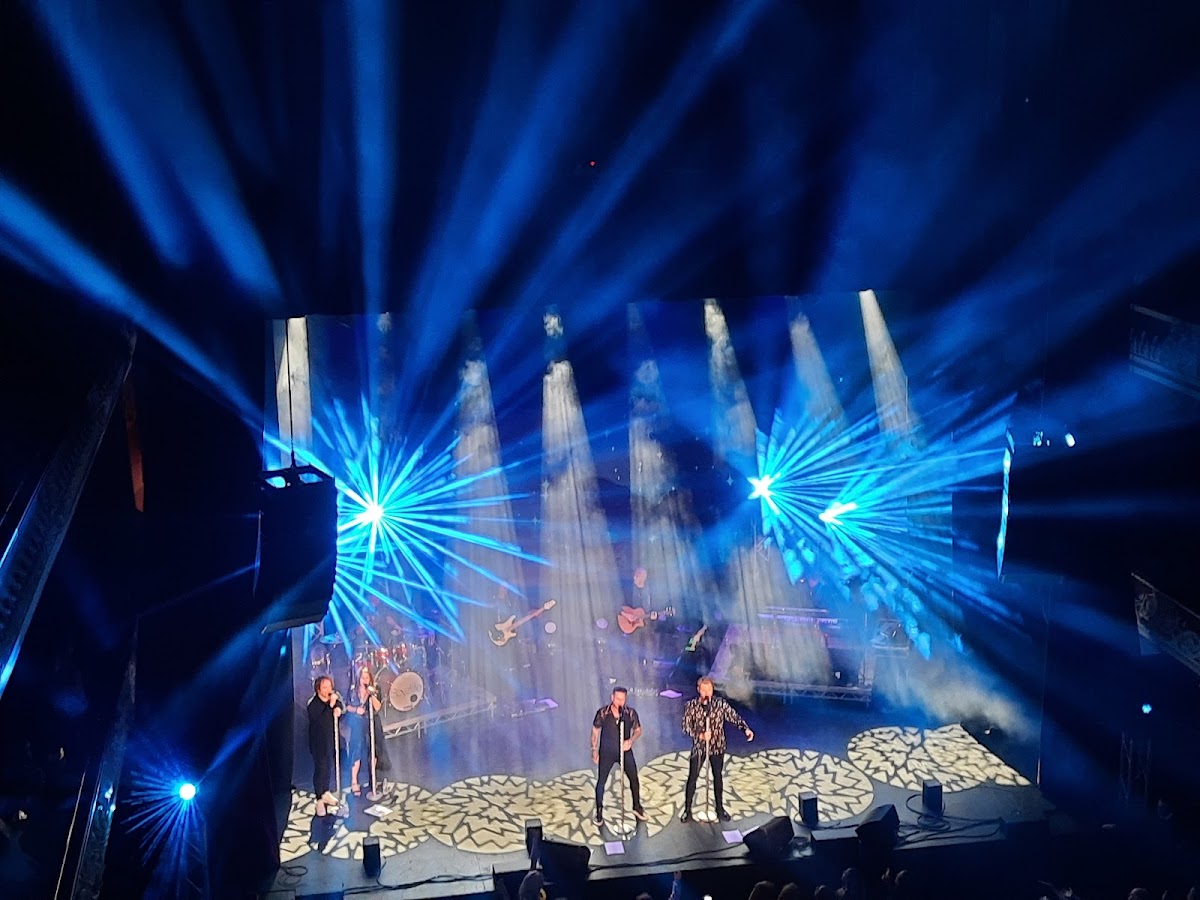 St George's Hall — photo 3