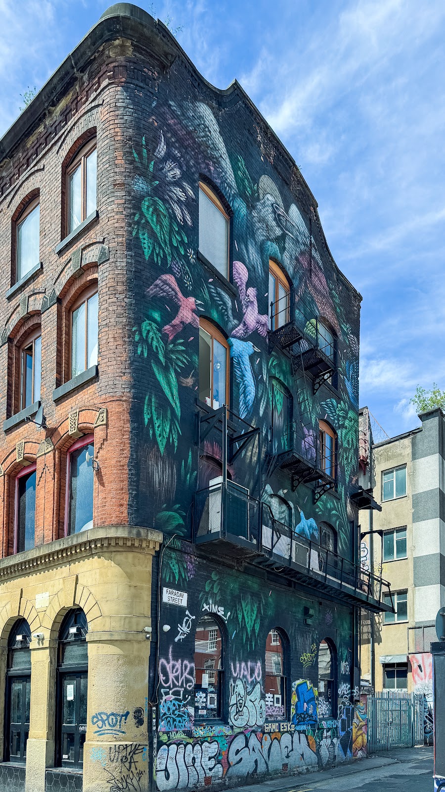 Stage & Radio — photo 4