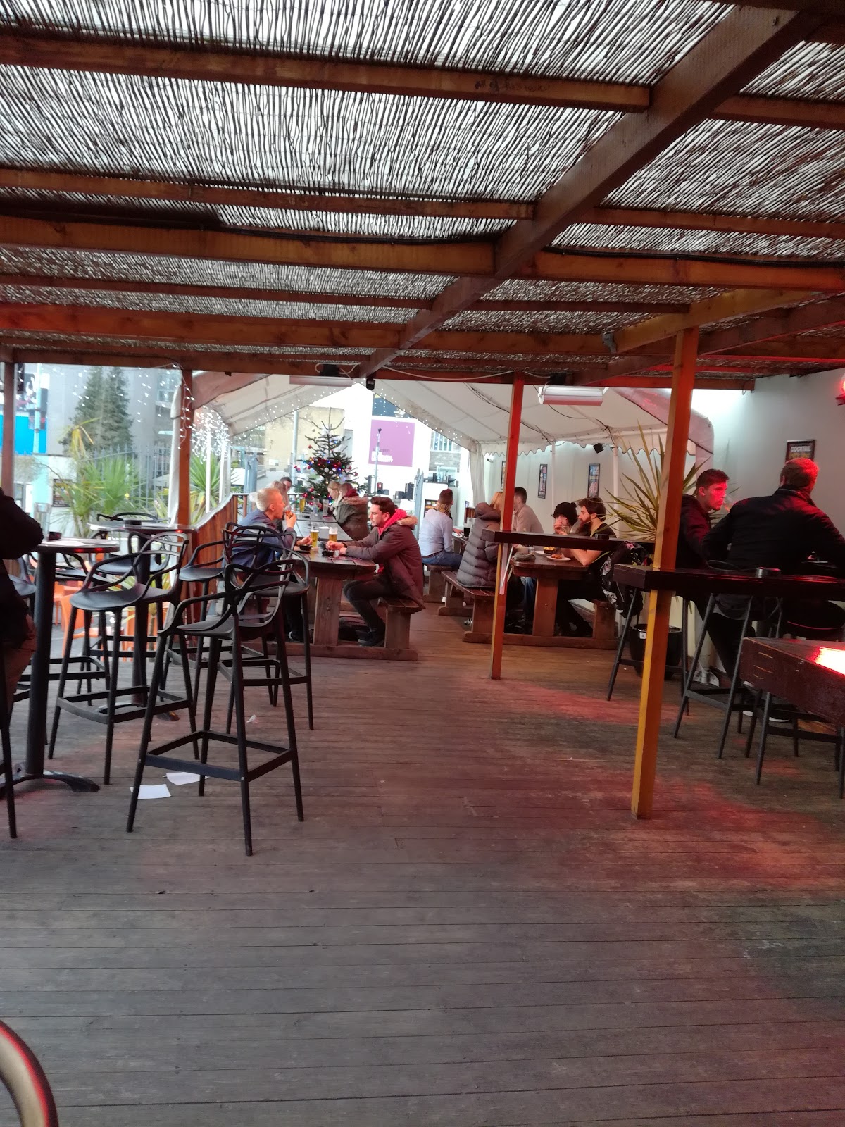 Switch & A I R — photo 2