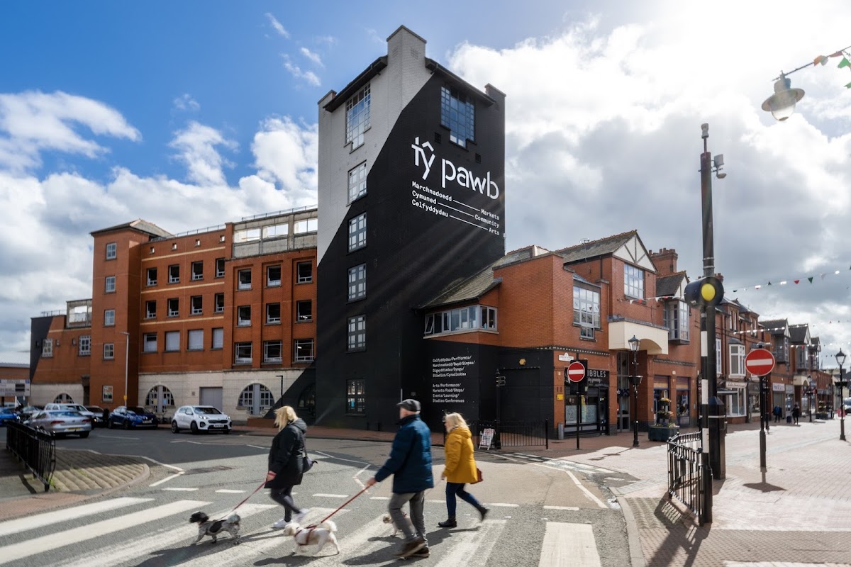 Tŷ Pawb — photo 1