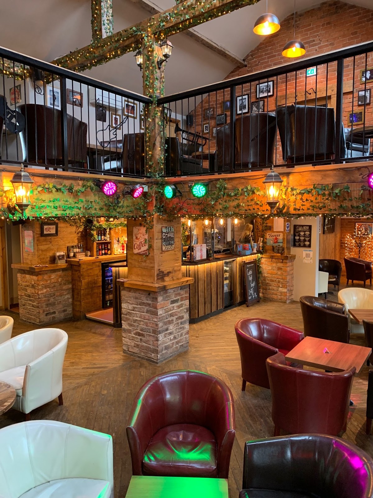 The Acoustic Lounge — photo 4