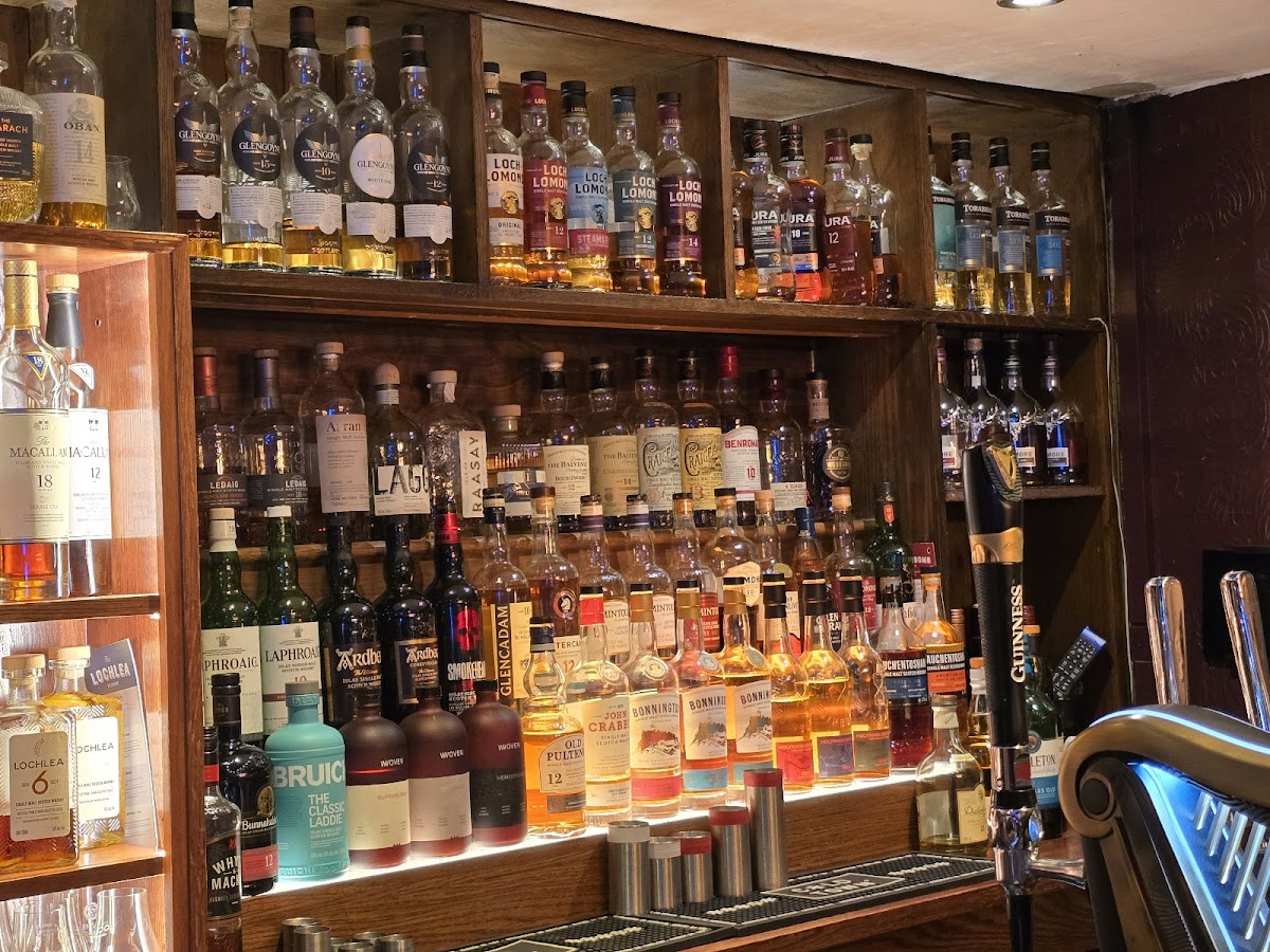 The Auld Hundred — photo 2