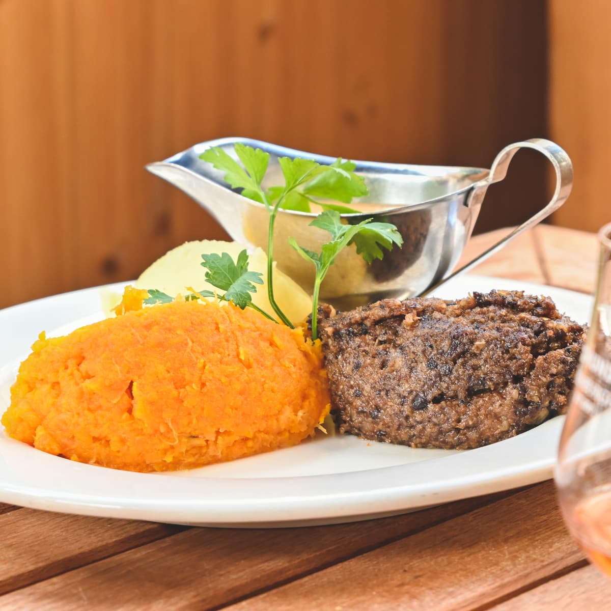 The Auld Hundred — photo 3