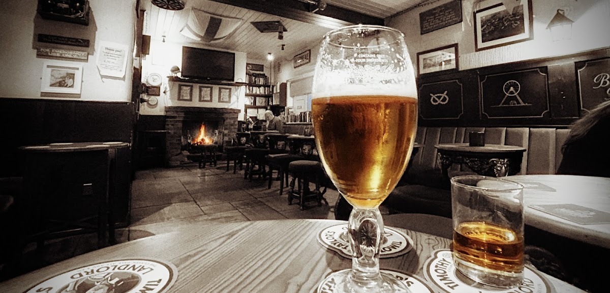 The Beehive Inn — photo 1