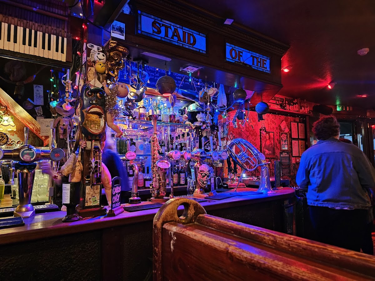 The Bee's Mouth — photo 3