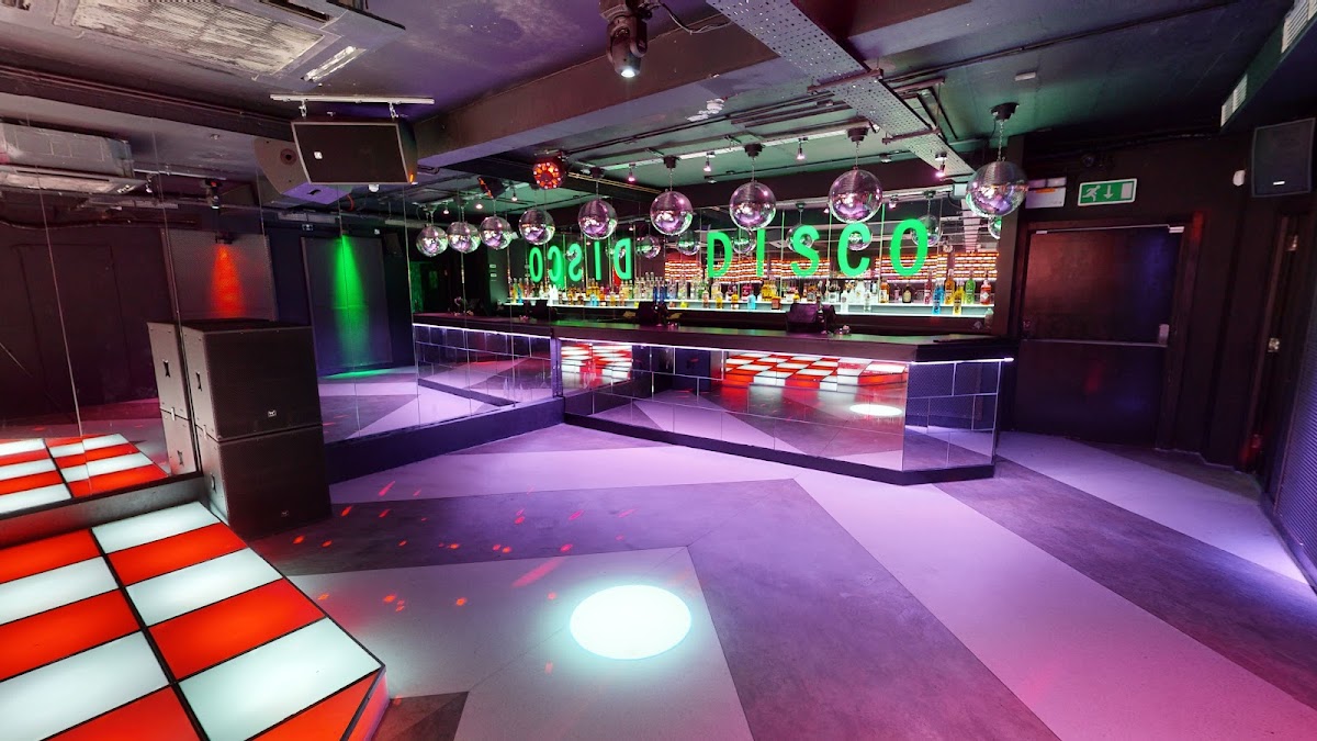 The Bierkeller Showbar — photo 2