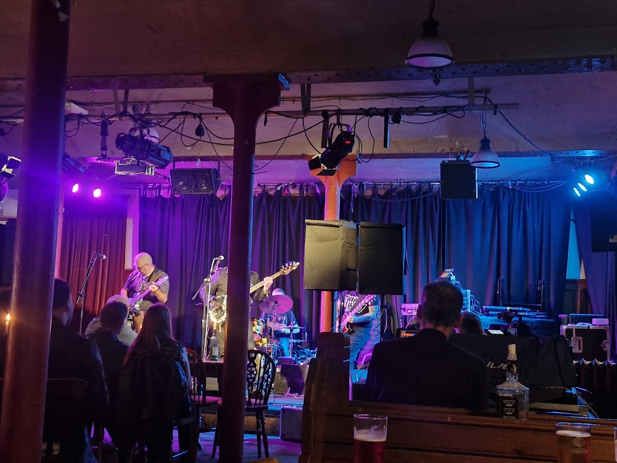 The Blue Lamp — photo 4