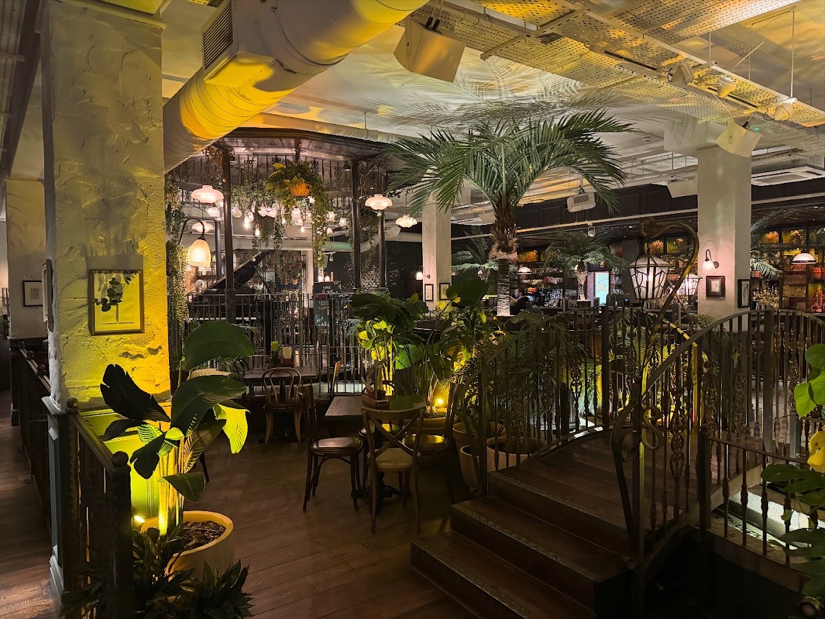 The Botanist Cardiff — photo 4