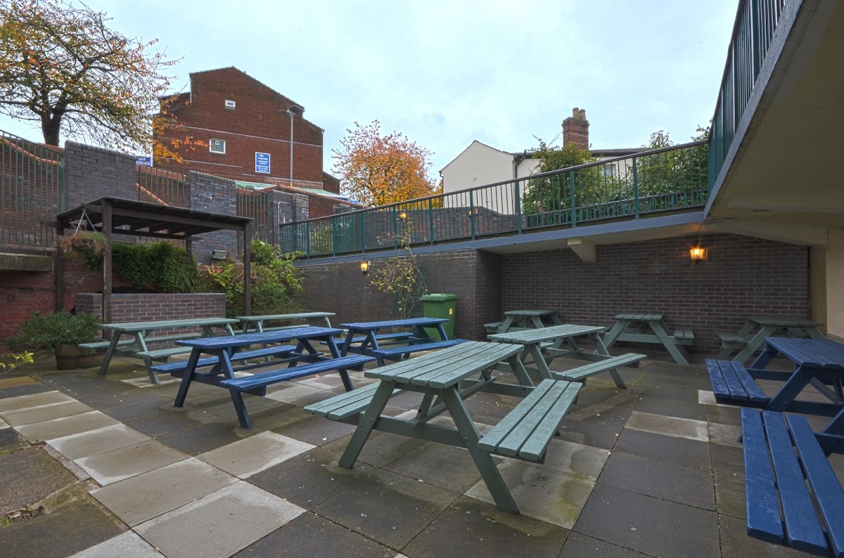 The Flapper — photo 1