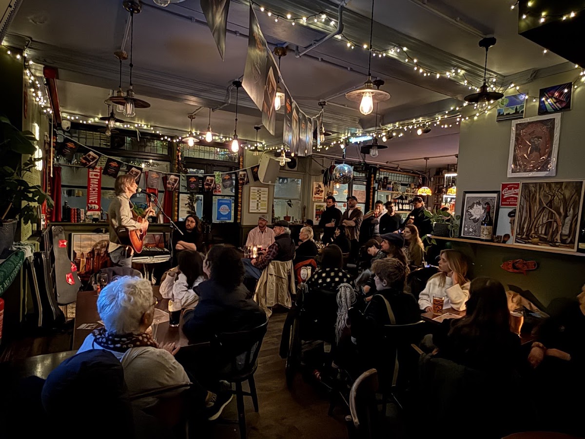 The Gladstone Arms — photo 4