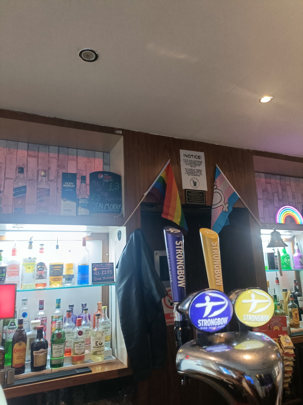 The Glass Bucket — photo 4