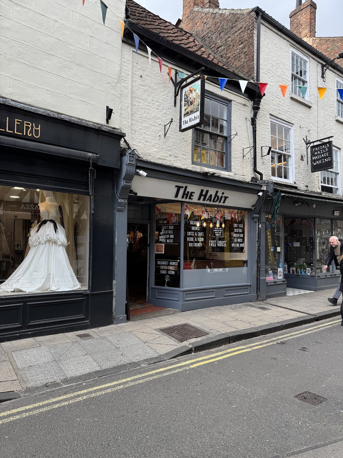 The Habit — photo 3