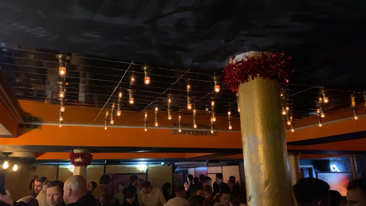 The Howlin' Wolf: Bar, Kitchen, Juke Joint — photo 4