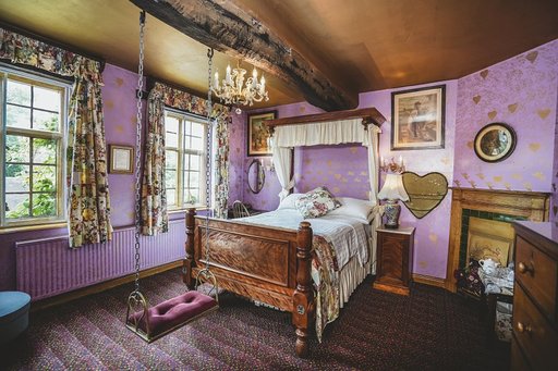 The Hundred House — photo 2