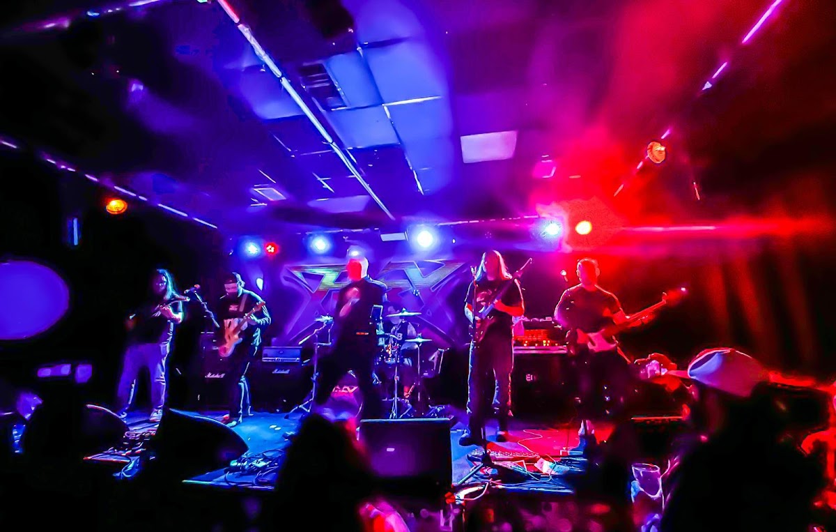 The Joiners — photo 2