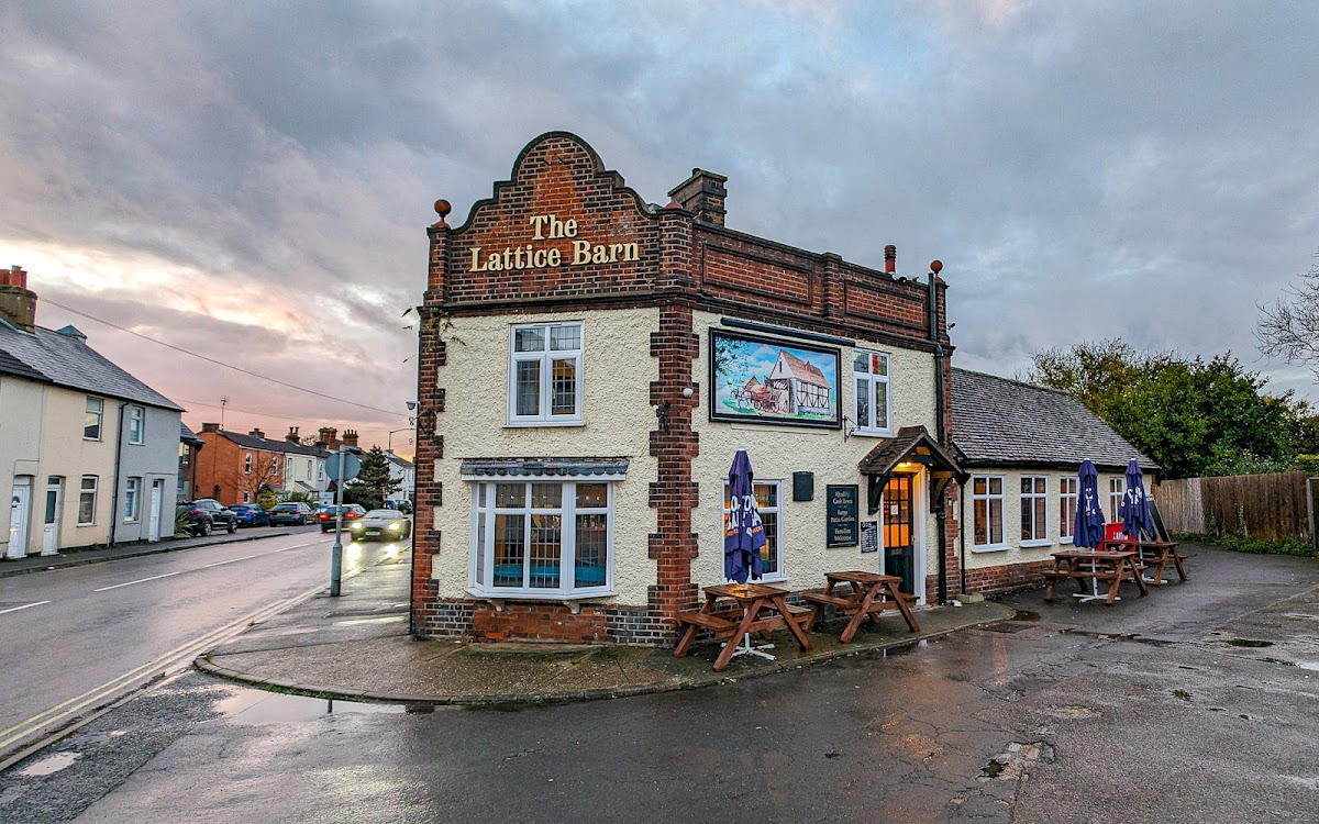 The Lattice Barn Pub — photo 3