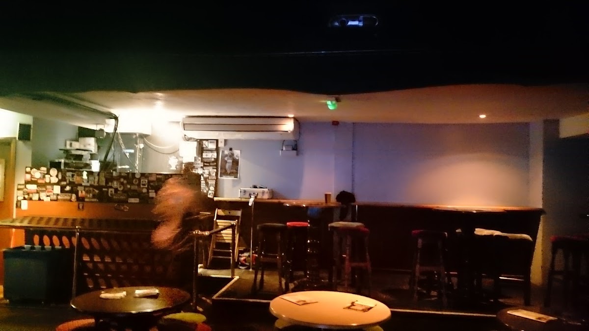 Marr's Bar — photo 1