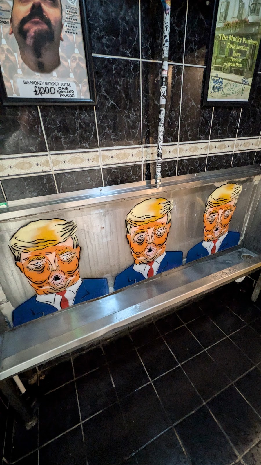 The Mucky Duck — photo 4