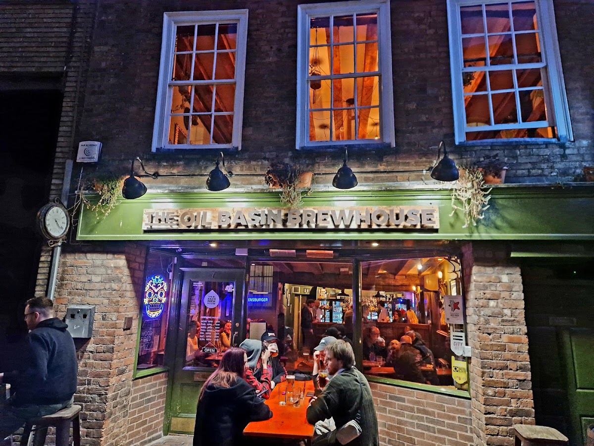 The Oil Basin Brewhouse — photo 3