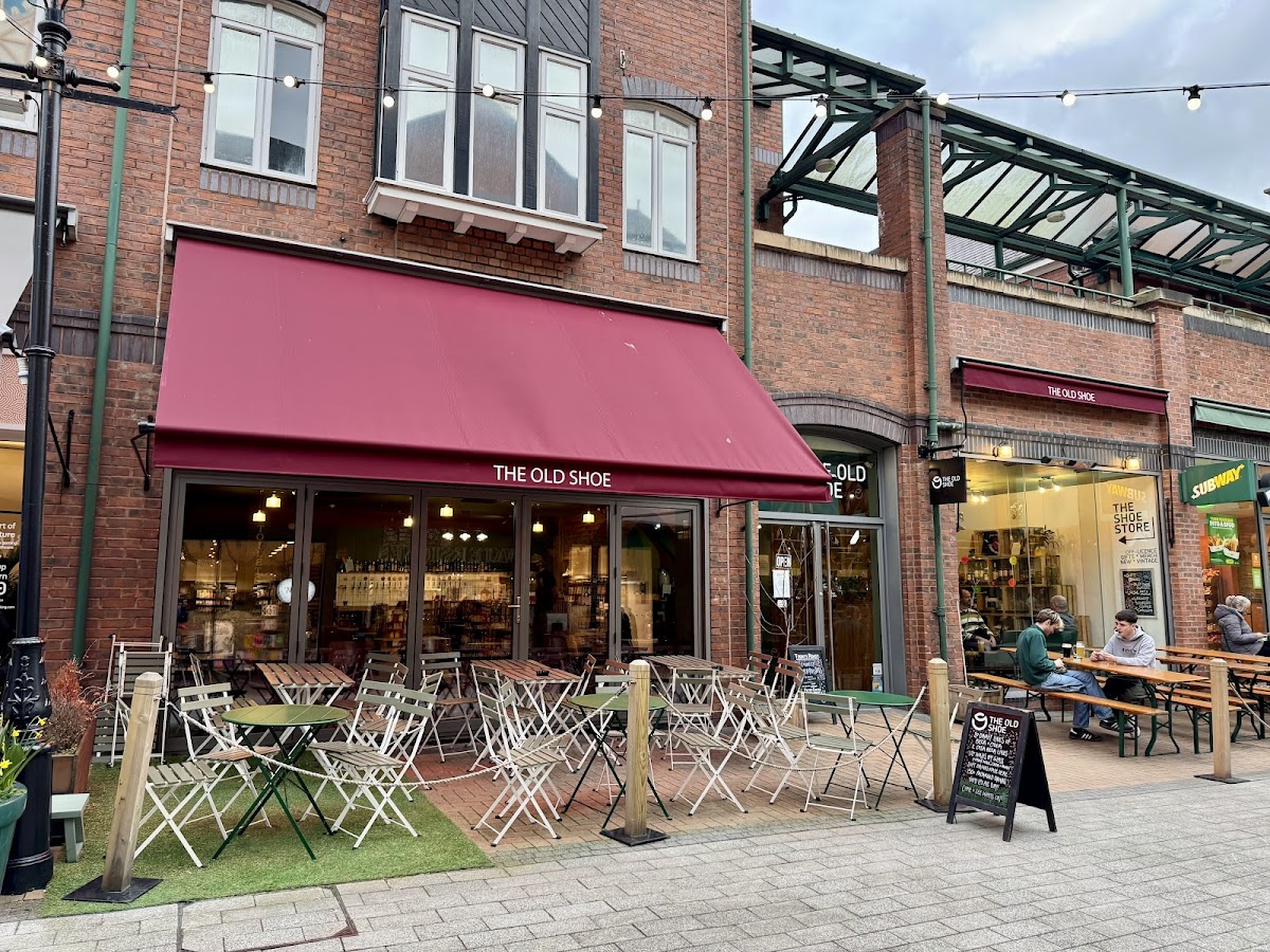 The Old Shoe — photo 1