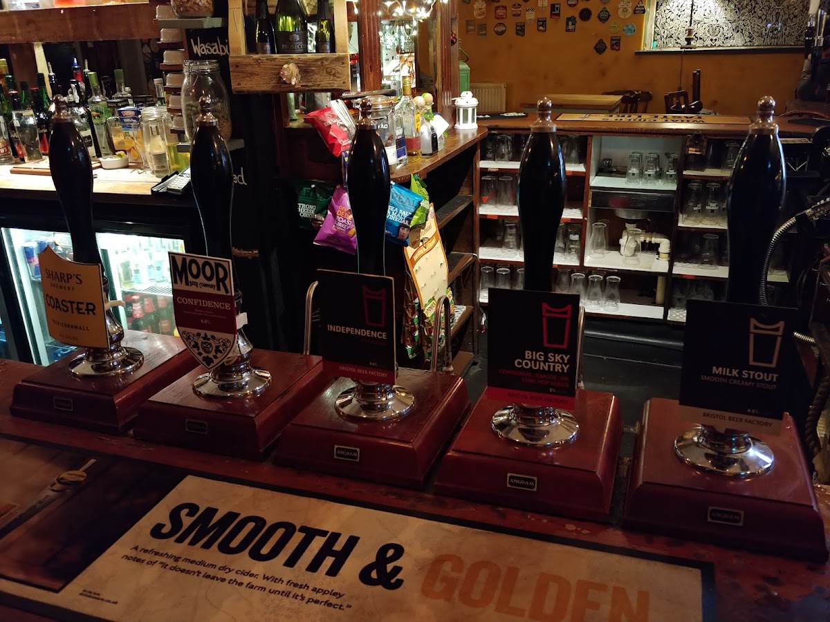 The Oxford — photo 1