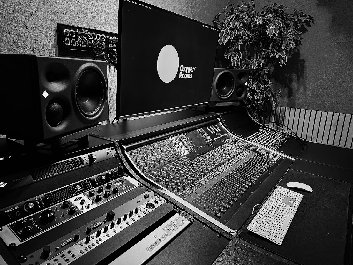 The Oxygen Rooms — photo 3