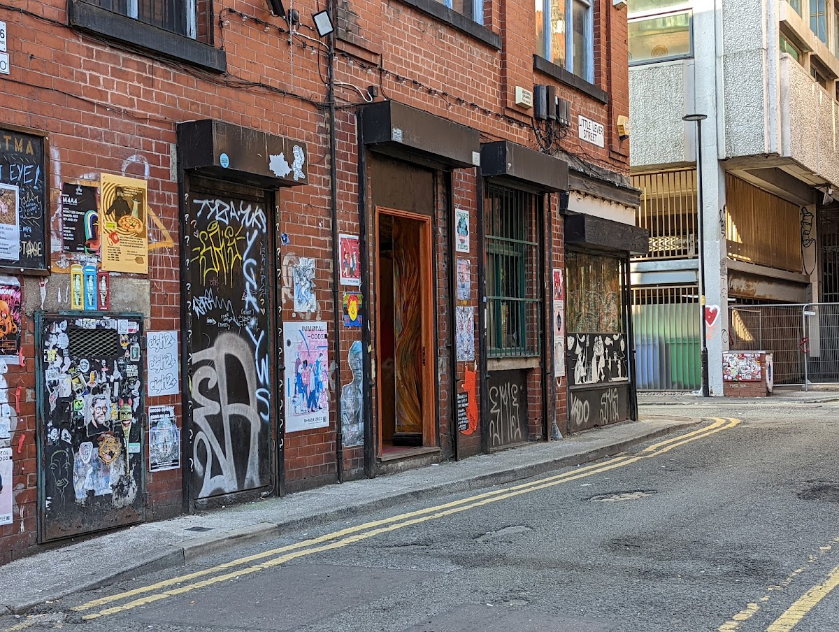 The Peer Hat — photo 1