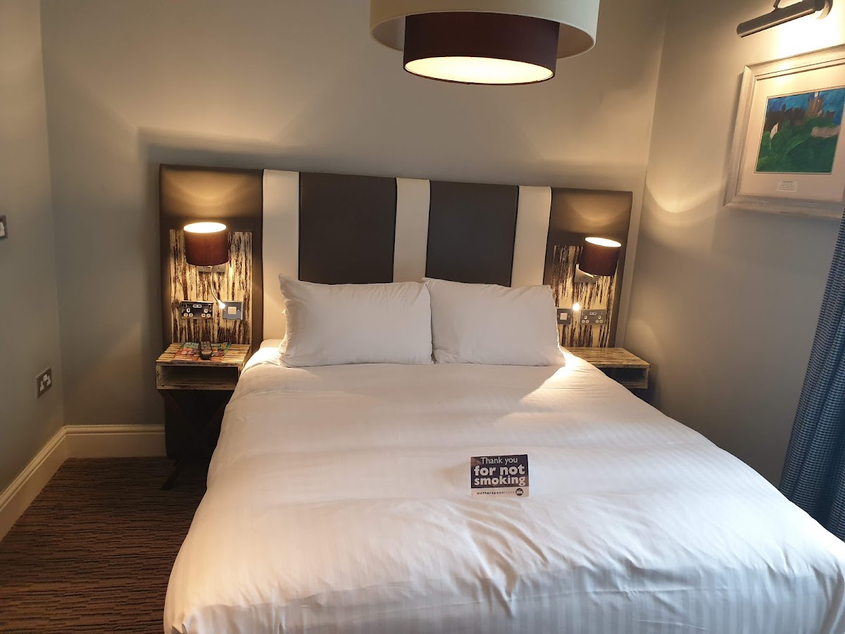 The Red Lion — photo 2