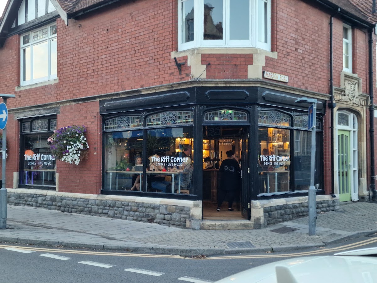 The Riff Corner — photo 1