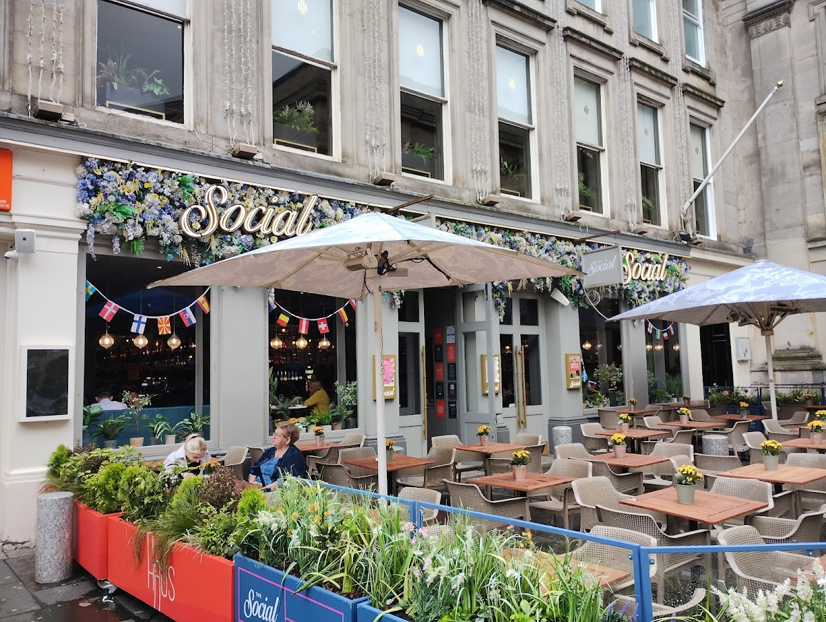 The Social — photo 3