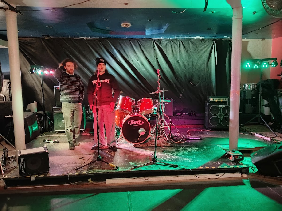 The Spinning Top — photo 3