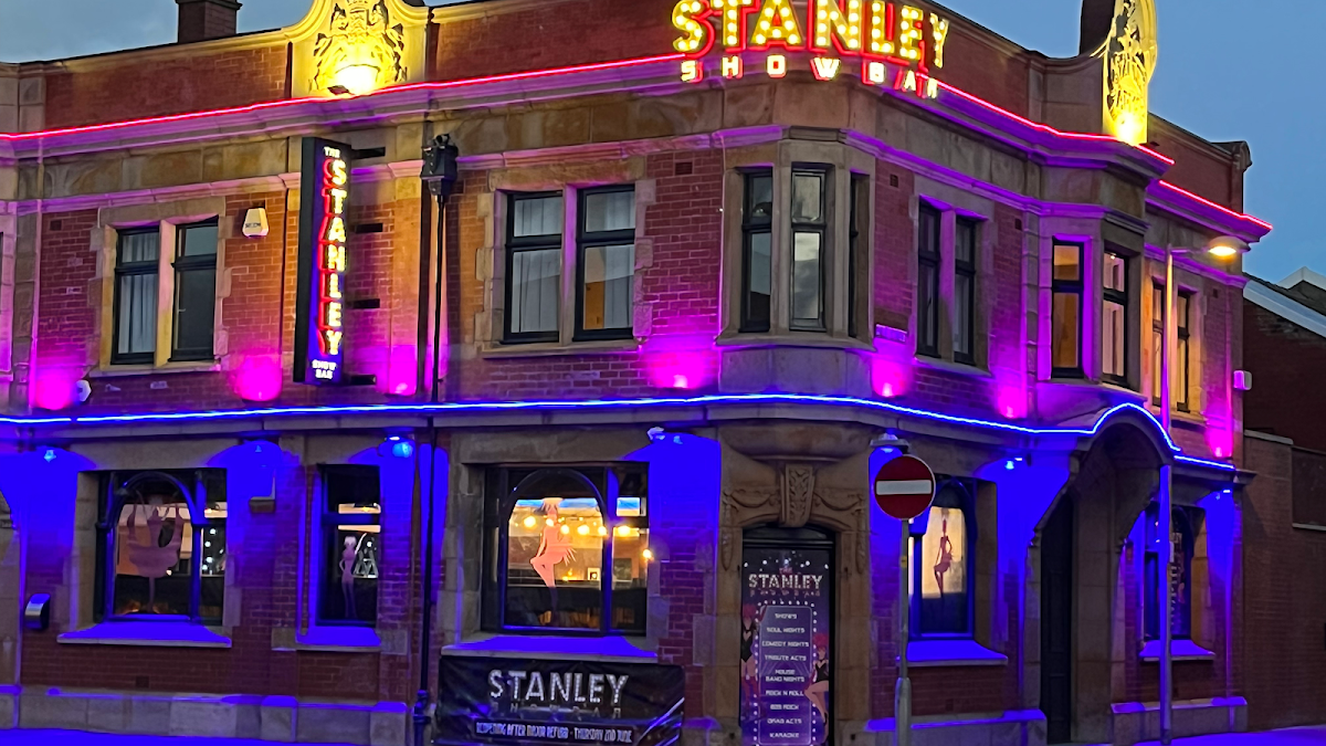 The Stanley Show Bar — photo 2