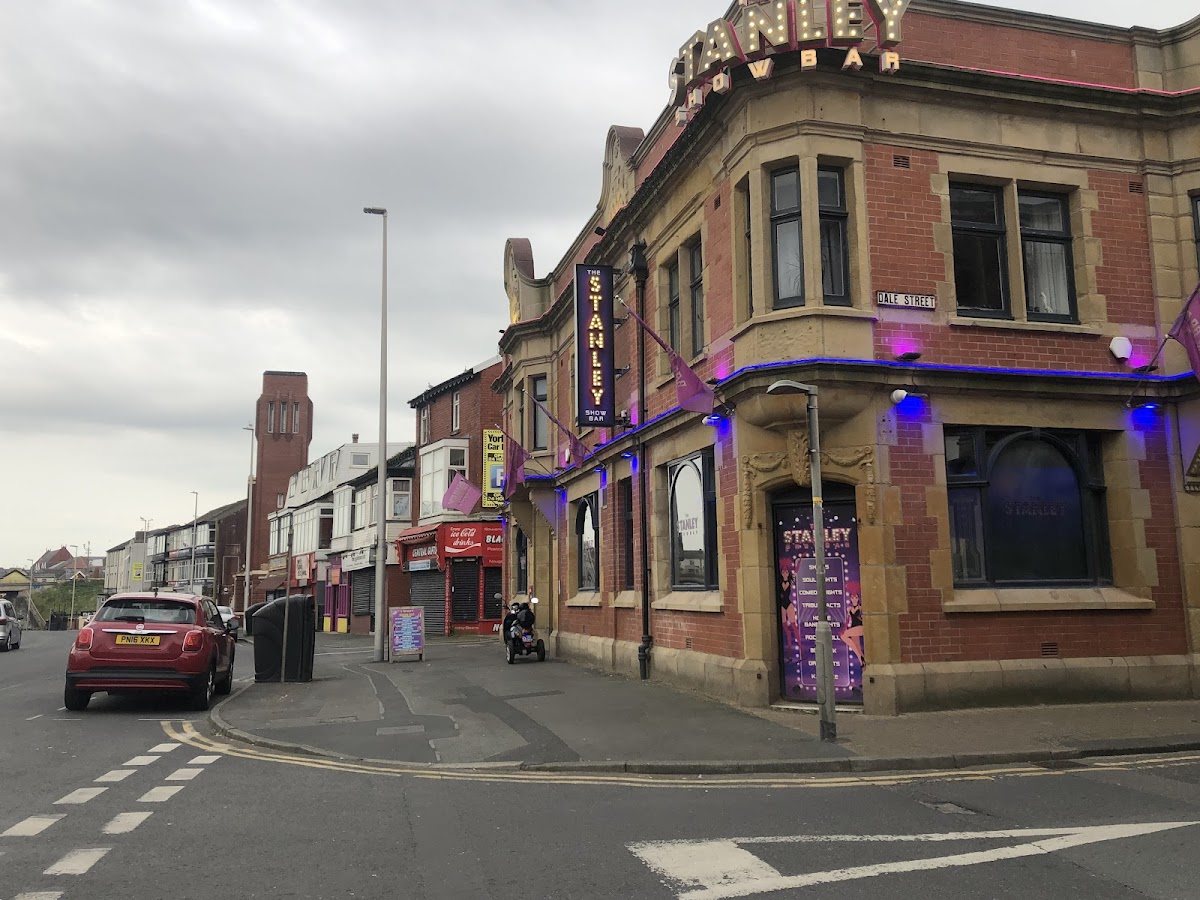 The Stanley Show Bar — photo 3