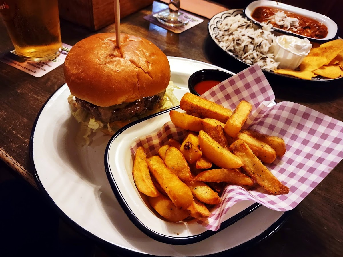 The Three Tuns — photo 2