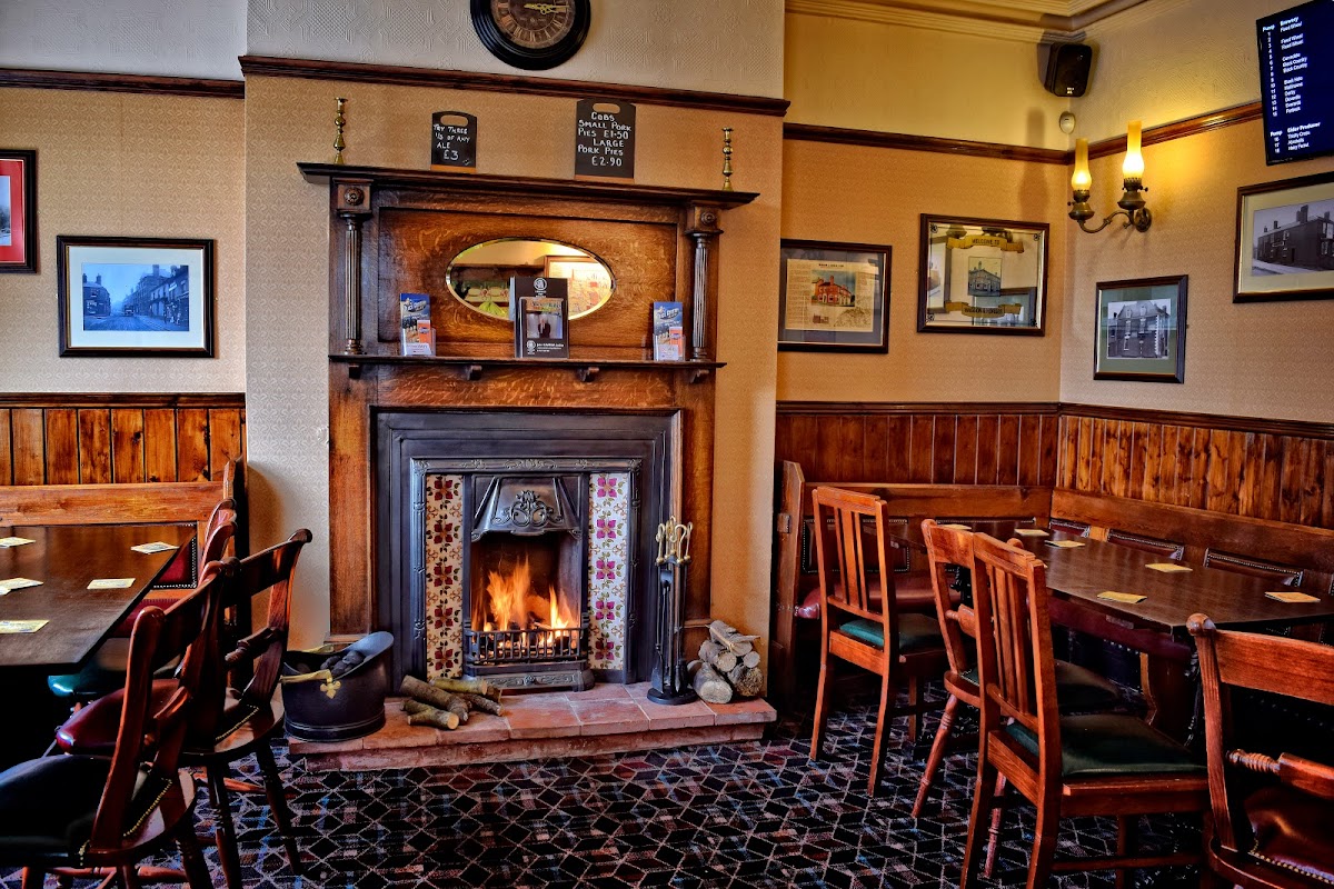 The Wagon & Horses — photo 1