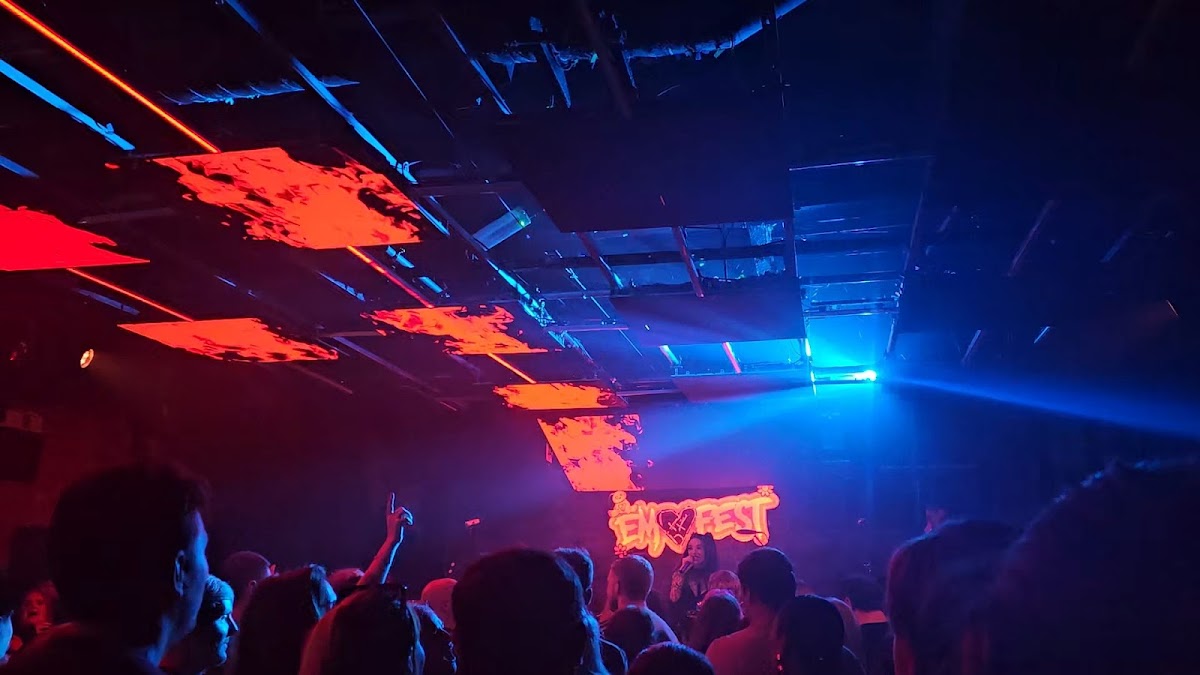 The Warehouse — photo 3