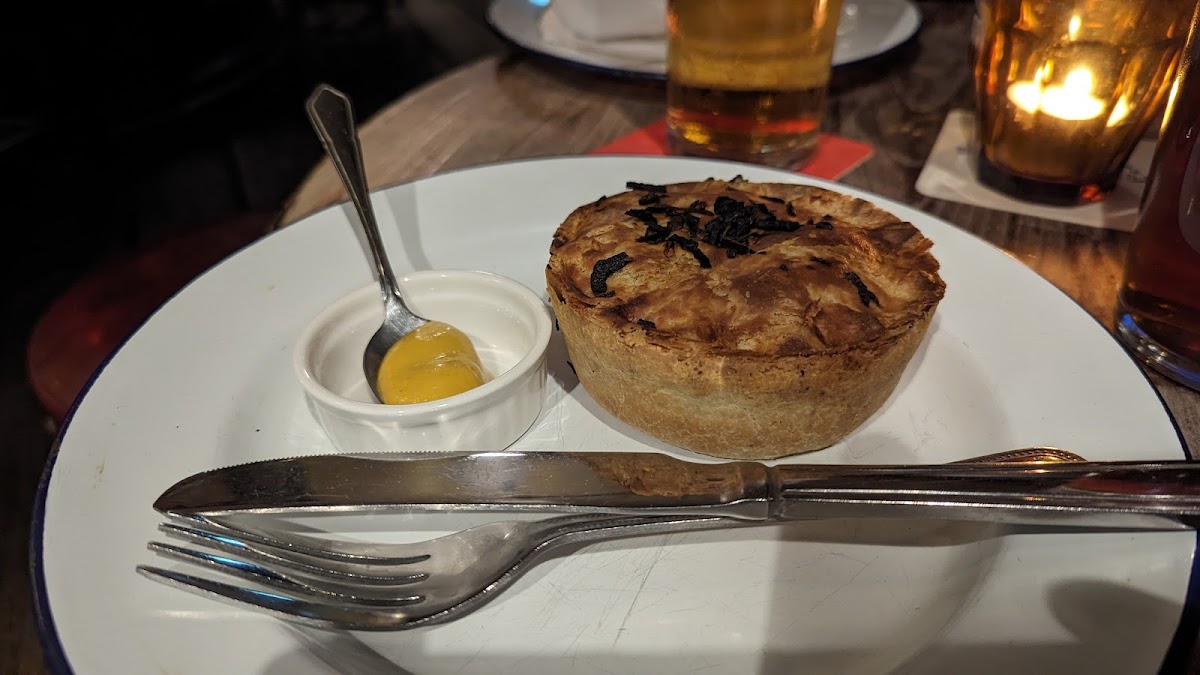 The Wenlock Arms — photo 2