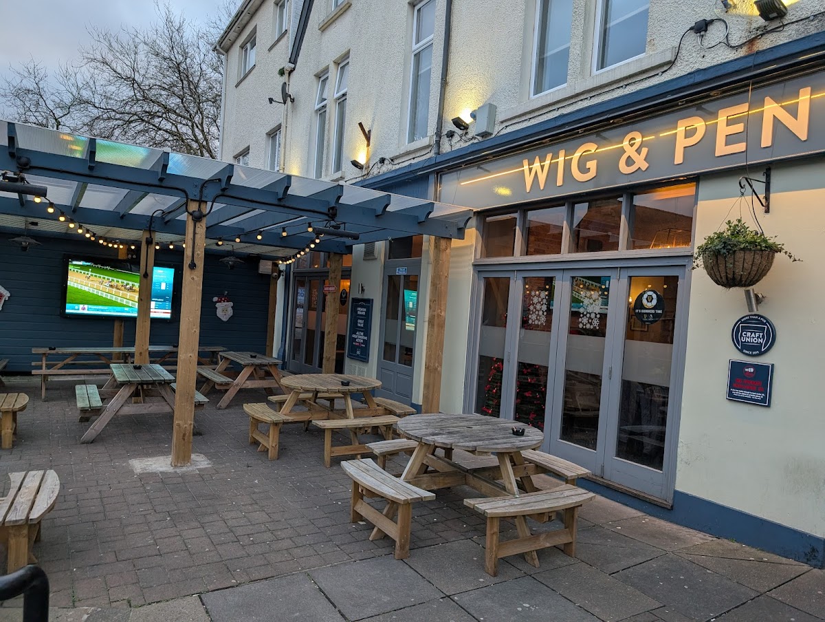 The Wig & Pen — photo 1