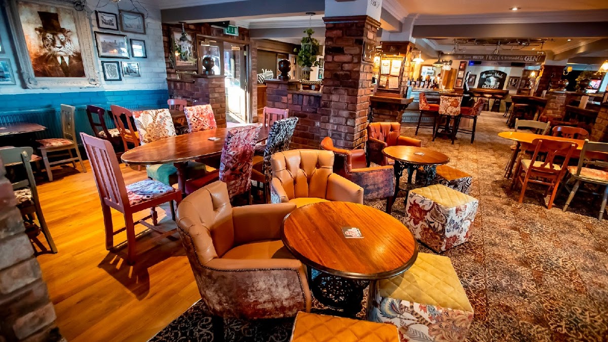 Town Crier — photo 1