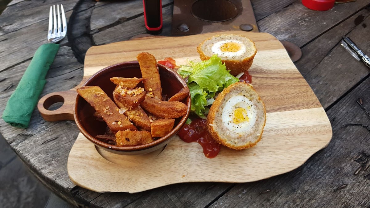 Twisted Lip — photo 2