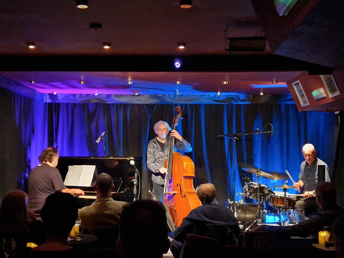 Verdict Jazz Club — photo 1