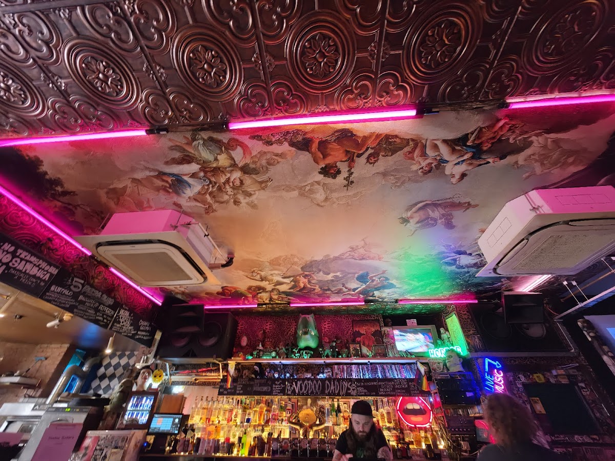 Voodoo Daddy's — photo 2