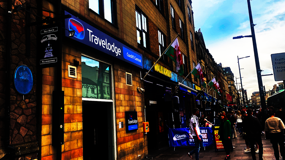 Walkabout - Cardiff — photo 1