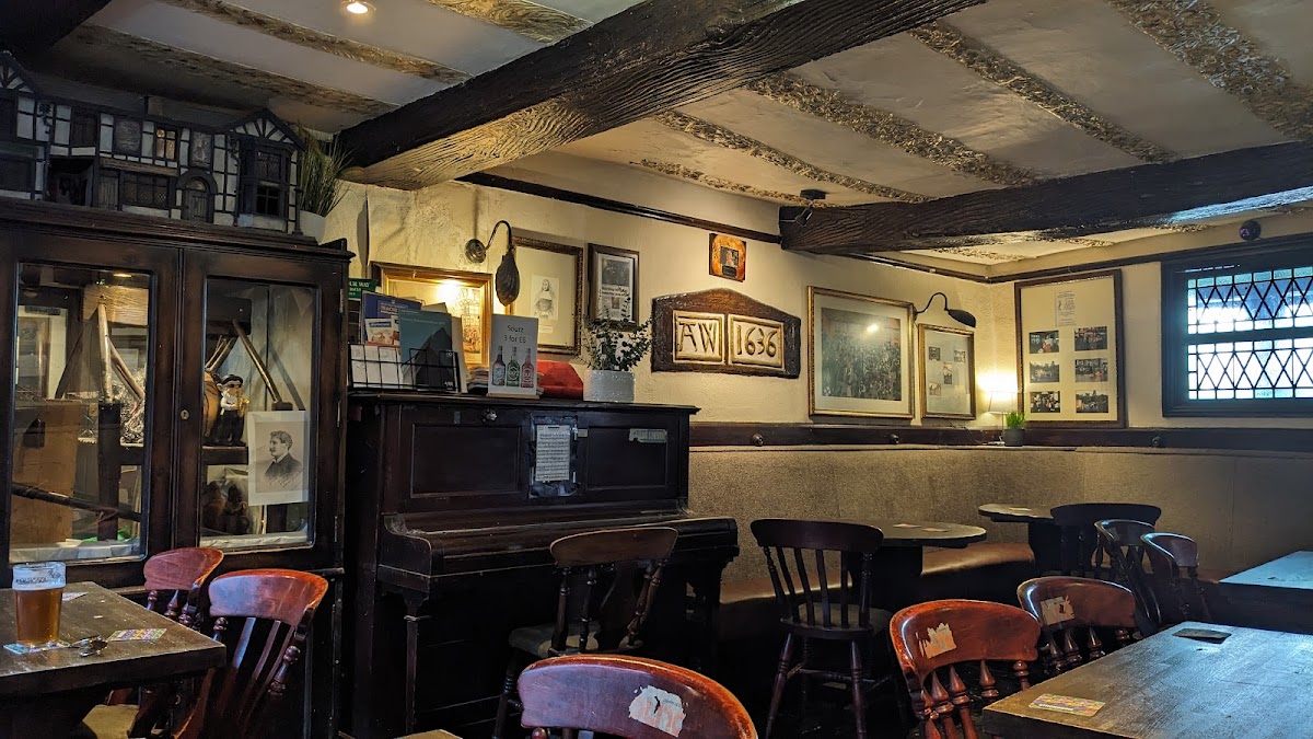 Ye Olde Man & Scythe — photo 4