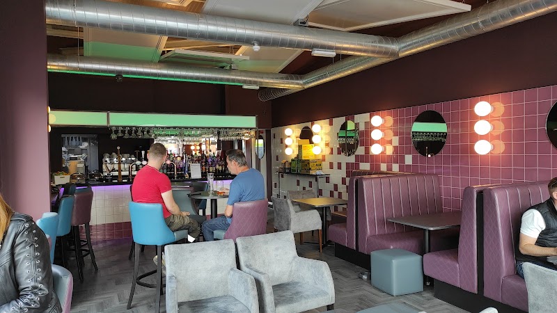 3 Rivers Bar & Coffee Lounge photo