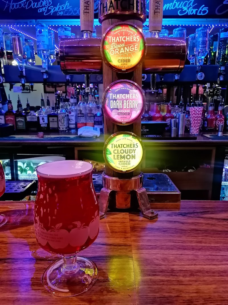 Central Bar — photo 3