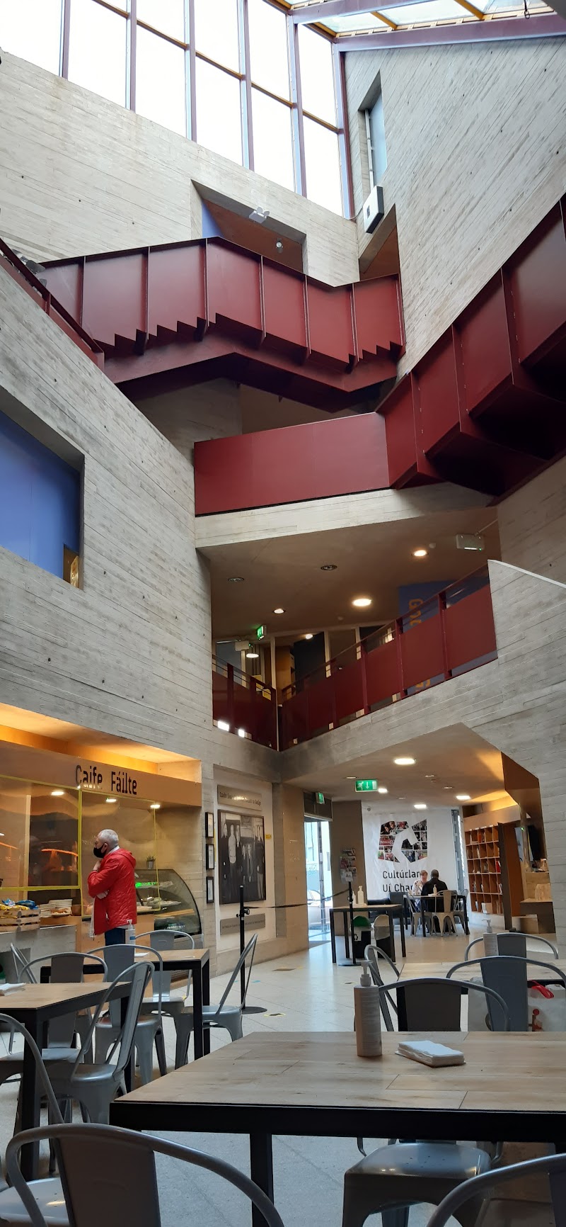 Cultúrlann Uí Chanáin photo