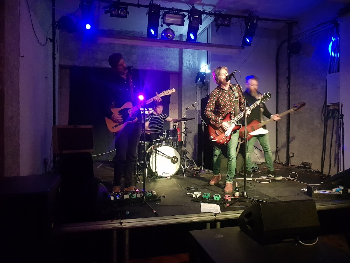 93 Feet East photo