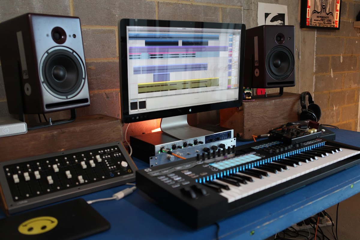 ADVANCED BEATS STUDIO  And  RECORD SHOP photo