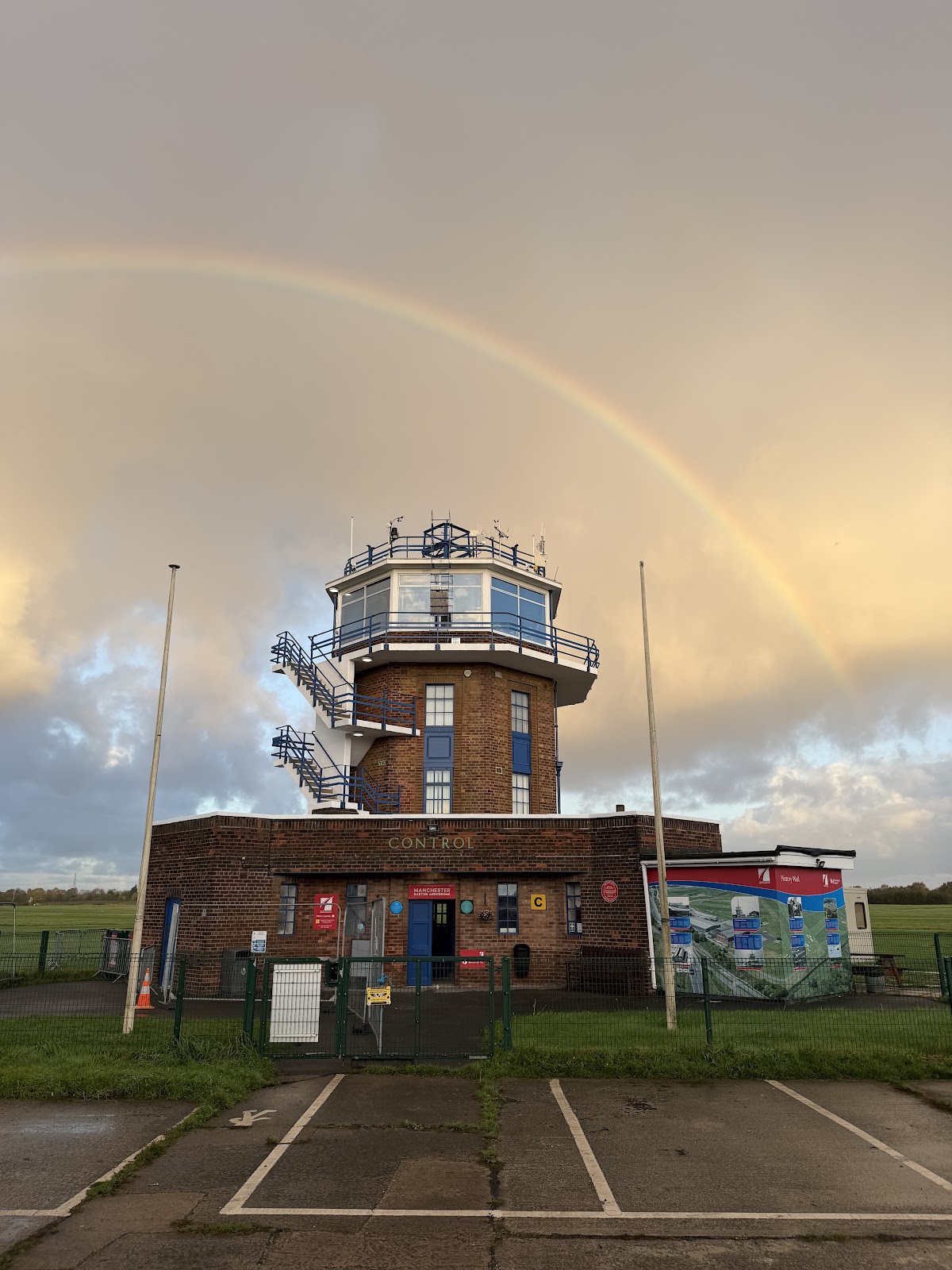 City Airport (Barton) photo